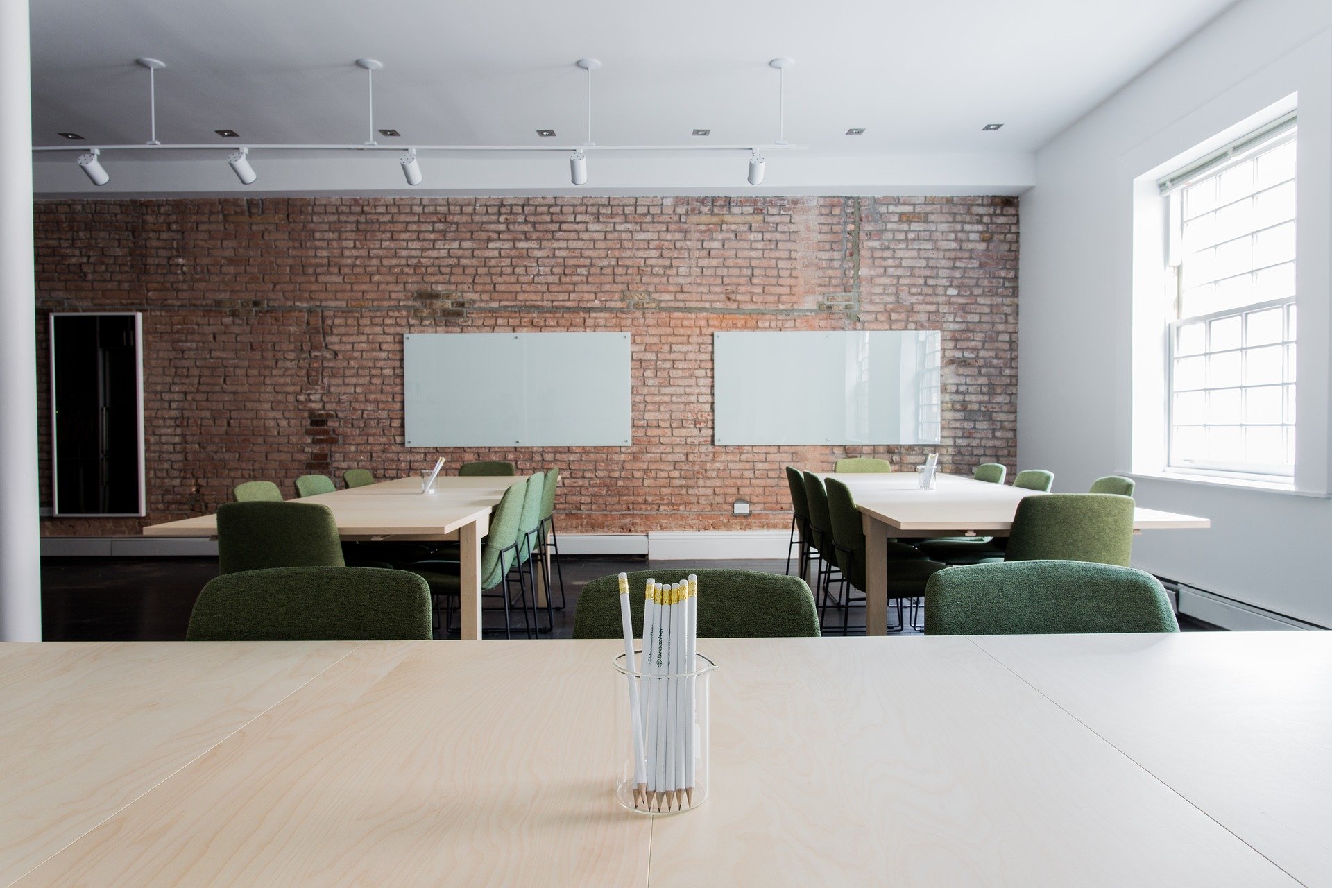 SALLE DE CLASSE | Fournibureau Comment aménager une salle de classe ? Colmar